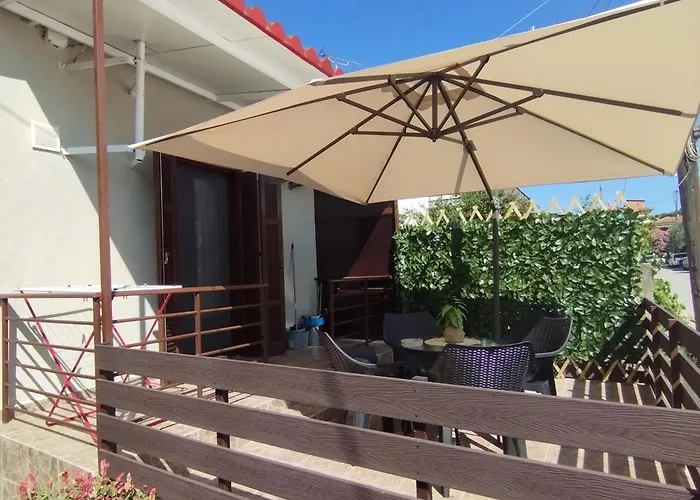 αίγλη דירה לריסוס